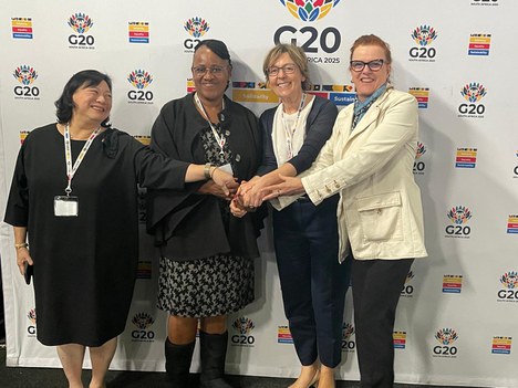 Secretária-executiva do MMulheres no G20