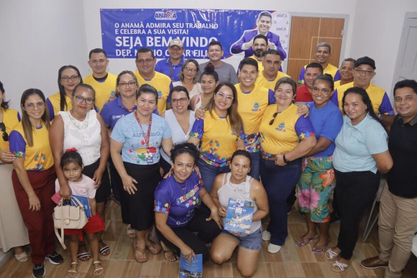 Deputado Mário César Filho se reúne com famílias atípicas de Anamã