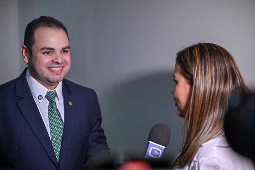 Presidente Roberto Cidade defende conclusão das obras do polo universitário da UEA em São Paulo de Olivença