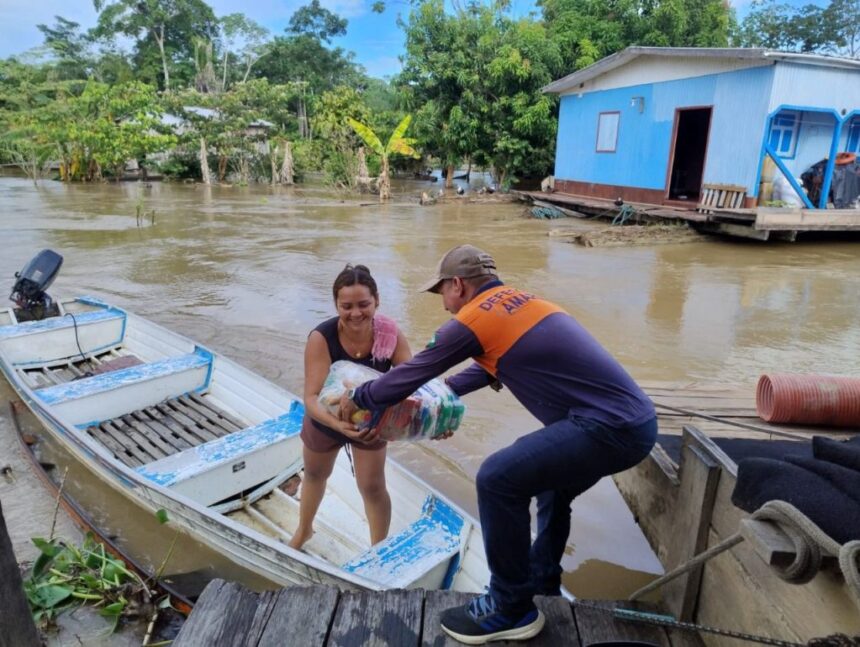 Governo do Amazonas divulga boletim sobre a cheia no estado, nesta quinta-feira
