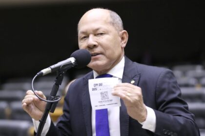 Oposição protocola pedido de CPI para investigar fraude bilionária do INSS