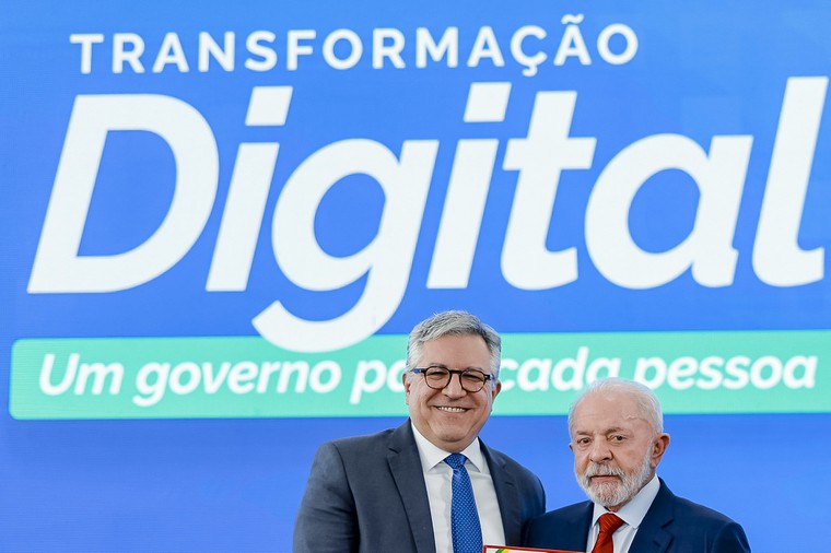 Presidente Lula e o ministro Alexandre Padilha no evento Transformação Digital 