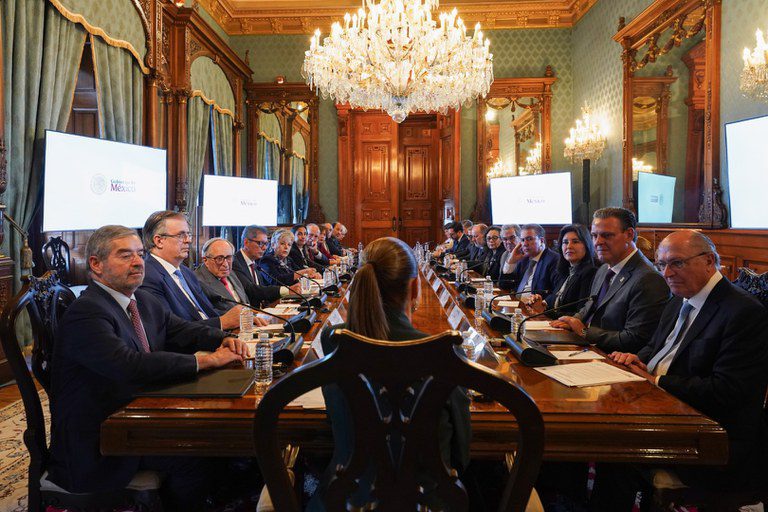 comitiva mexico.jpeg Comitiva brasileira se reúne com presidenta do México