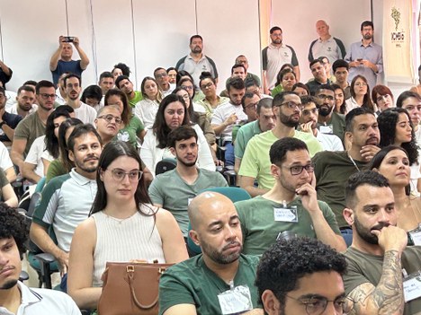 O público é composto pelos novos analistas administrativos - Foto: Rogério Casemiro/MMA