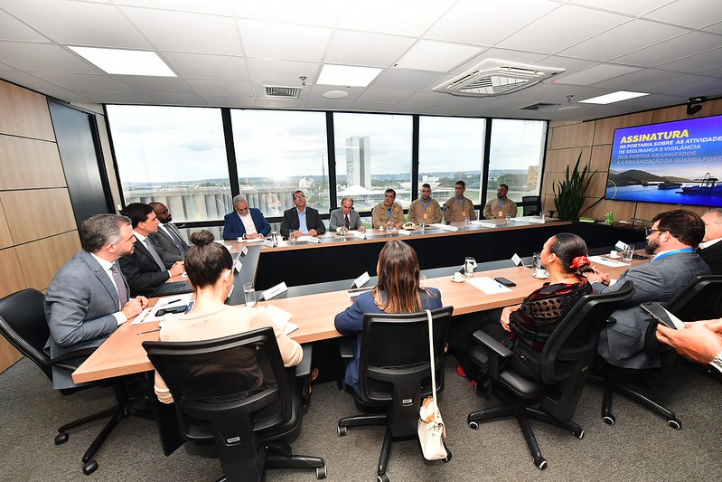 MPor e entidades portuárias